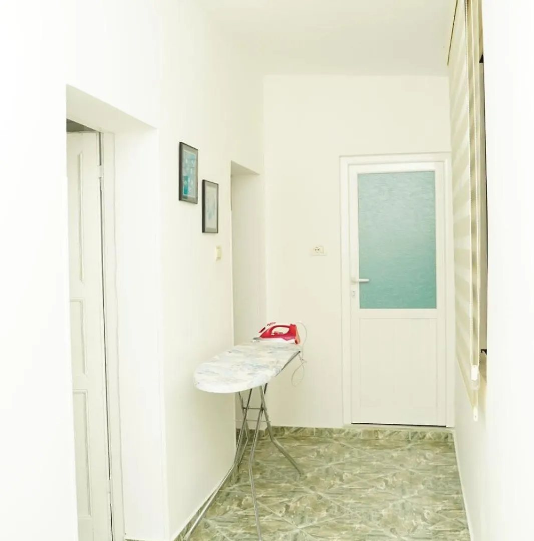 Guest house Tek Gjyshi Hotel Permet