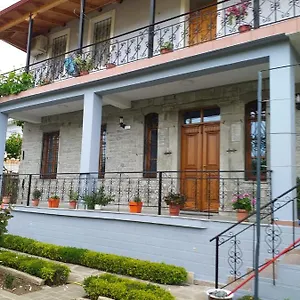 Guest house Garden, Permet
