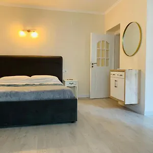 Apartamento N&n, Përmet